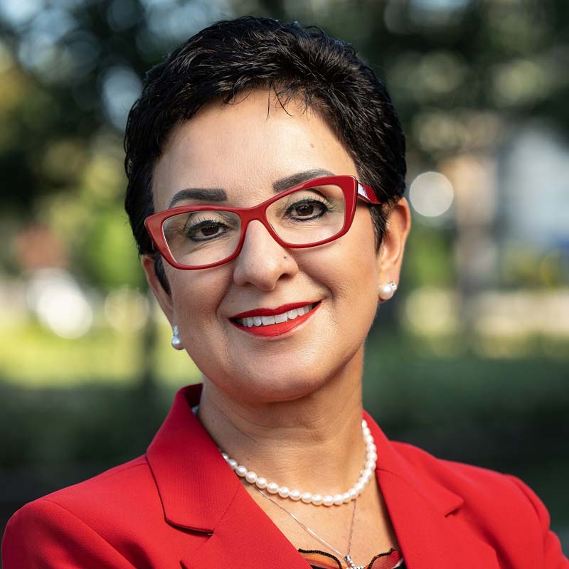 Yvette Segura (Bio)